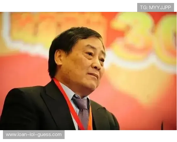 小布领衔球队逆袭夺冠全程回顾他如何从草根到世界巨星的传奇之路