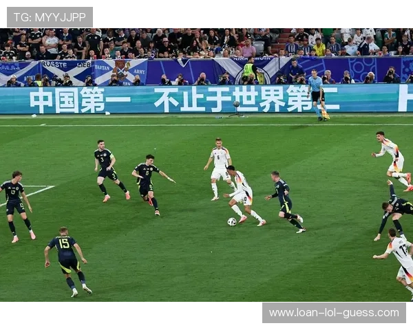 足球星视界带你全方位解读绿茵赛场精彩瞬间与球星故事